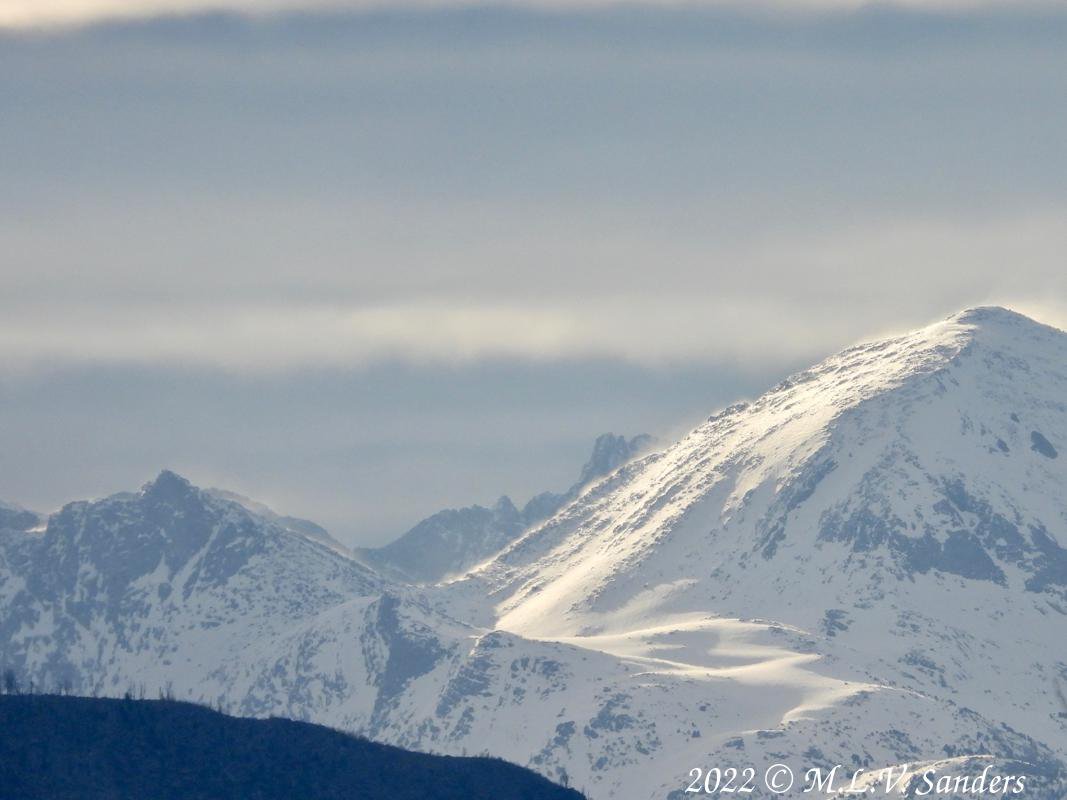 5-25-22 morning light on Raid Peak.