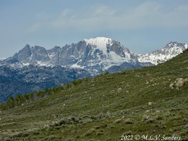 Fremont Peak with the much closer Fremont Ridge in the foreground. Wind River Range